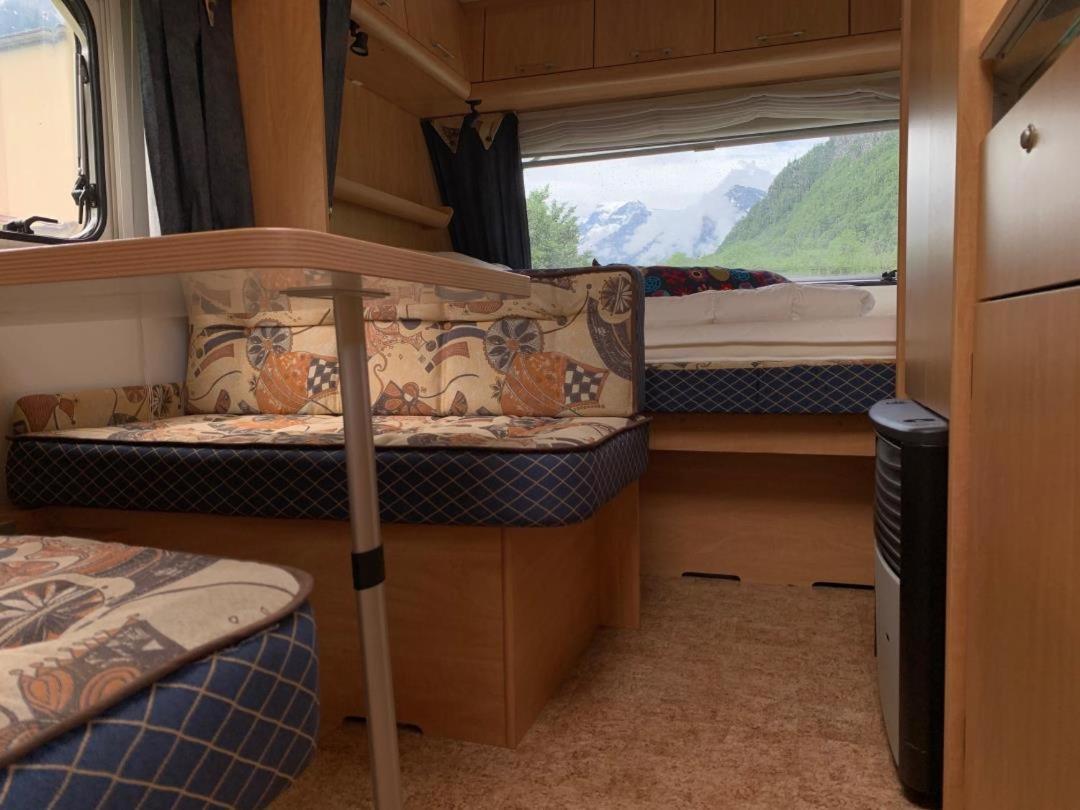 Revier Caravan-Ig Und Cool Hatzingen Buitenkant foto
