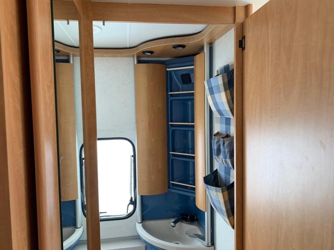 Revier Caravan-Ig Und Cool Hatzingen Buitenkant foto