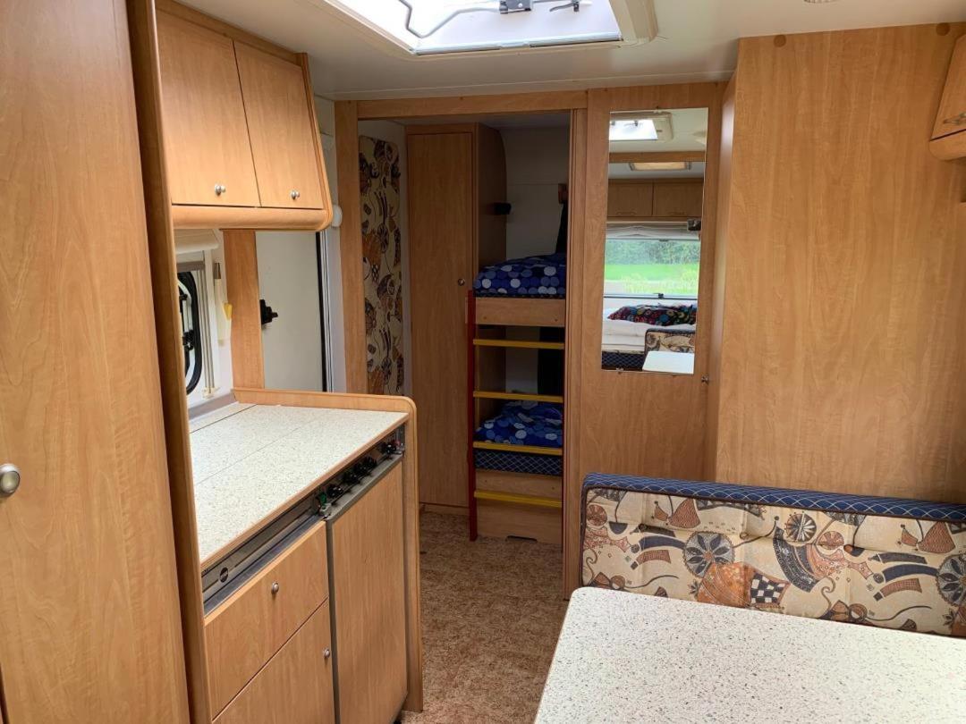 Revier Caravan-Ig Und Cool Hatzingen Buitenkant foto