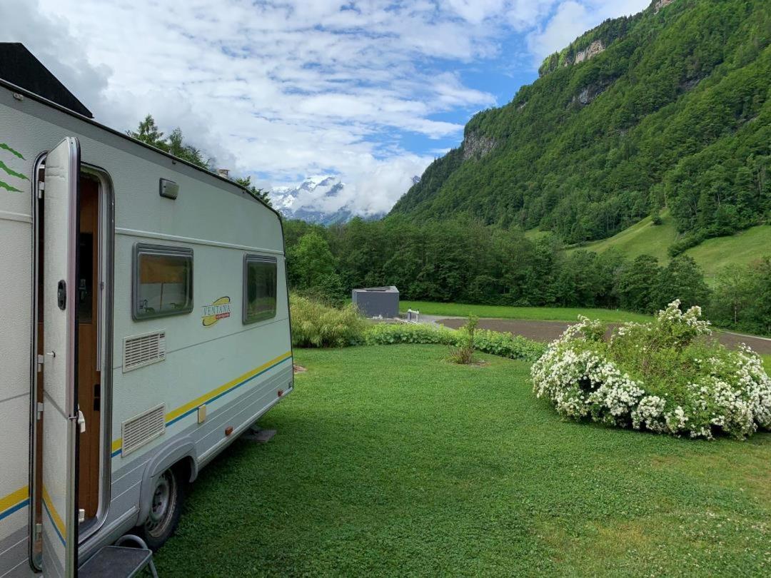 Revier Caravan-Ig Und Cool Hatzingen Buitenkant foto